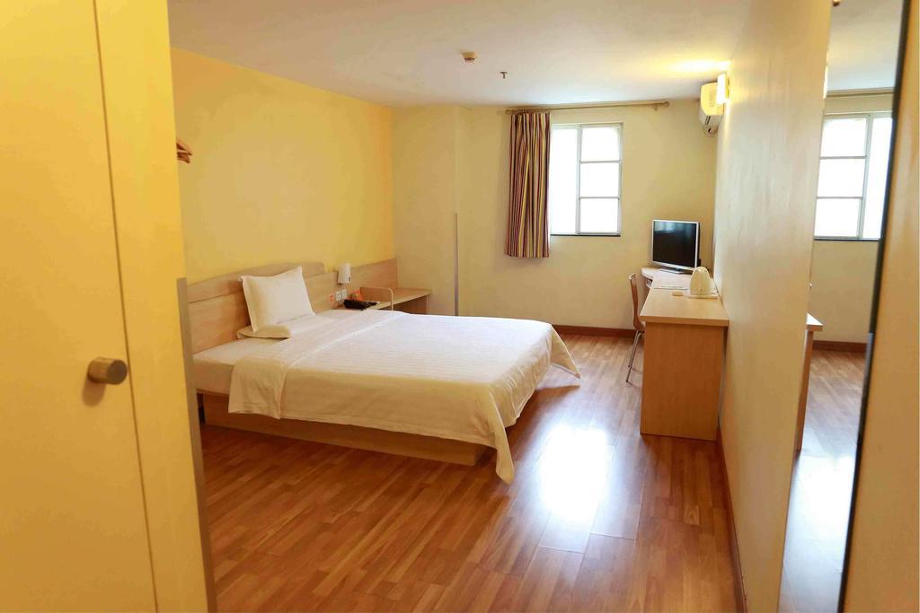 7Days Inn Tianjin Zhongshan Road Room photo